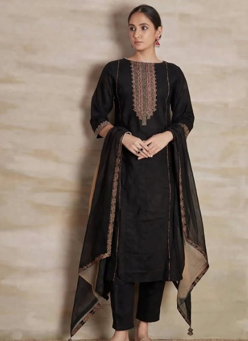 Noir Embroidered Kurta Set