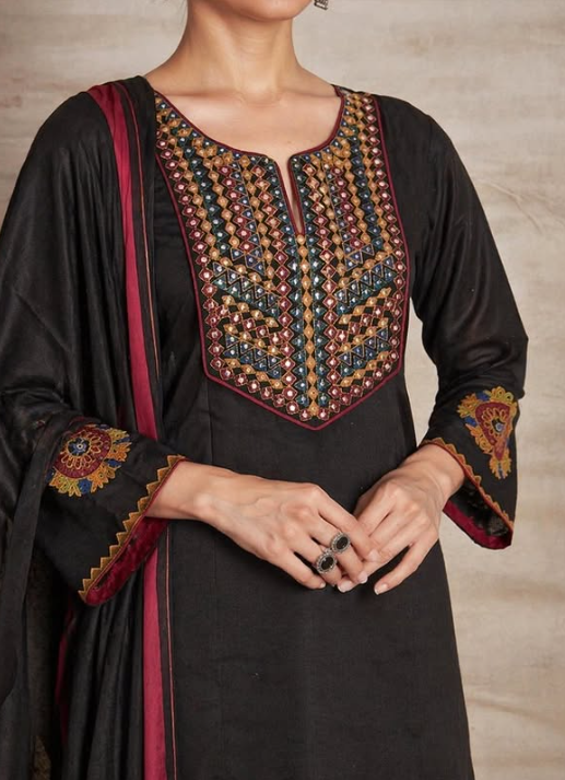 Black Mosaic Embroidered Set